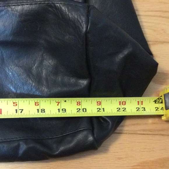 LC Le Club Sport black faux leather bag - Picture 6 of 15